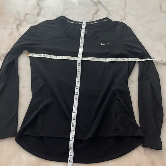 Nike Running Long Sleeve Shirt Lightweight Size Medium Black - Picture 2 of 10